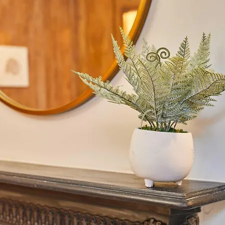 Holiday home Dalton House